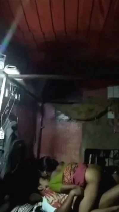 Aaj apne devar ka pura Lund apne chut me le liya