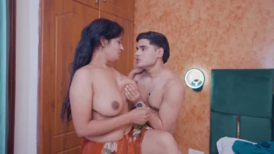 Big boobs desi kamwali bai seduce by her house owner