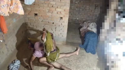 Kamwali aunty’s hard kiss