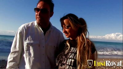 Blonde big boobs babe Krystal squirting as she’s fucked at the beach